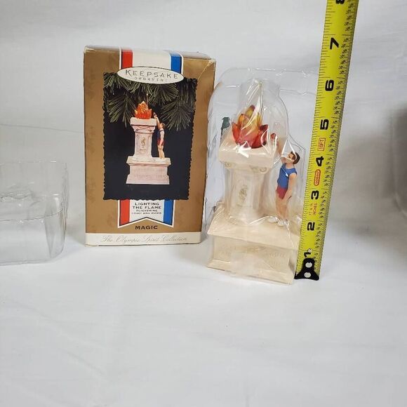 1996 Hallmark Keepsake Ornament Lighting the Flame Olympic Spirit Collection NIB - Picture 2 of 7